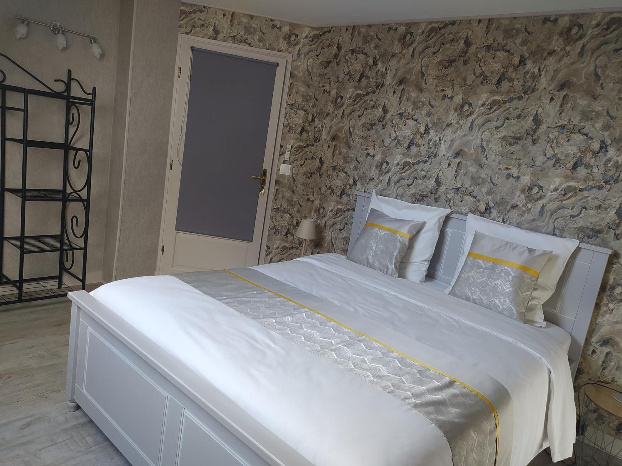 Civray-de-Touraine Des Roux Et Des Pious Suite De 35 A 60 M2 Et 3 Chambres Pour Groupe De 2 A 6 Personnes מראה חיצוני תמונה