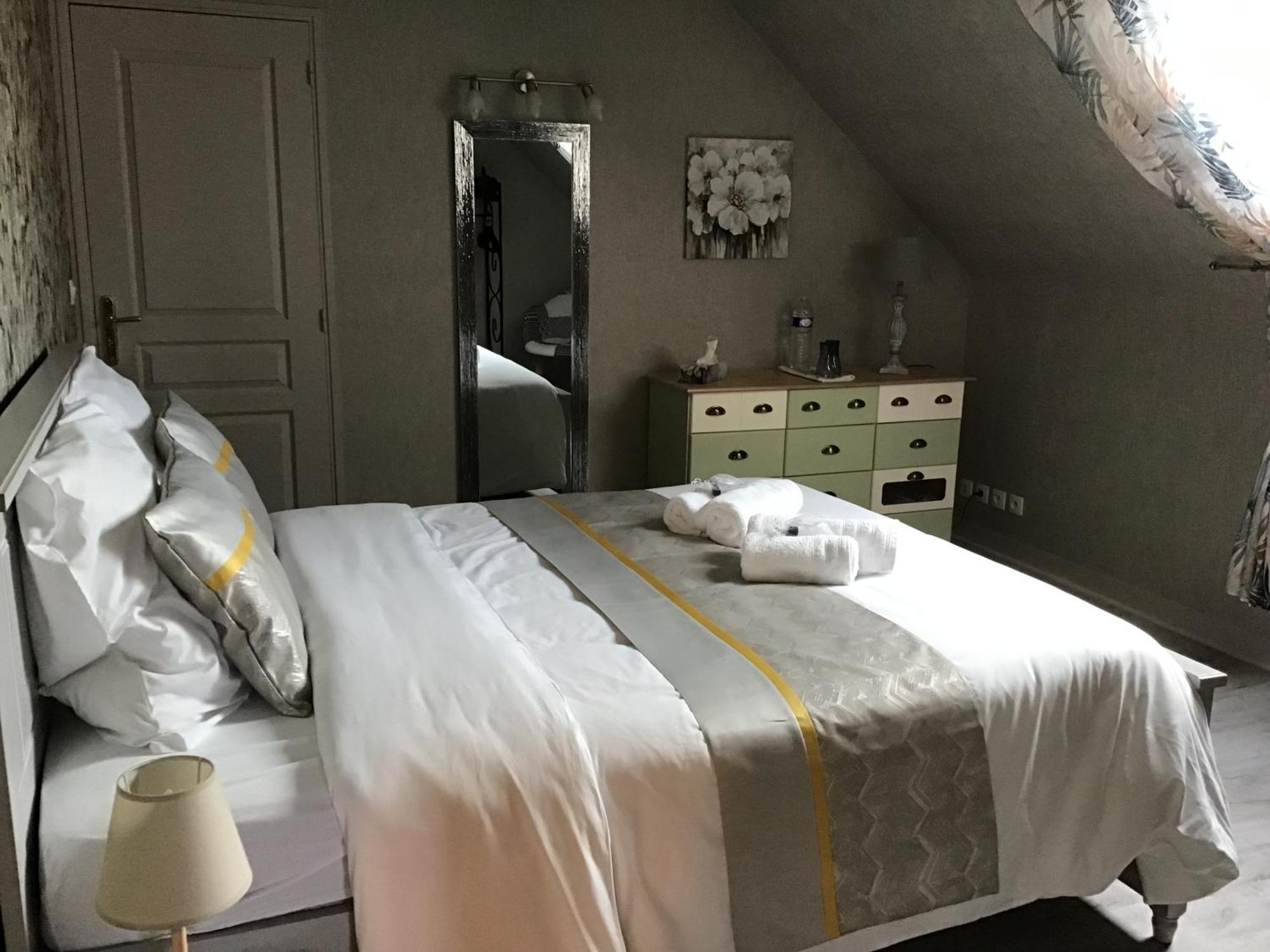 Civray-de-Touraine Des Roux Et Des Pious Suite De 35 A 60 M2 Et 3 Chambres Pour Groupe De 2 A 6 Personnes מראה חיצוני תמונה